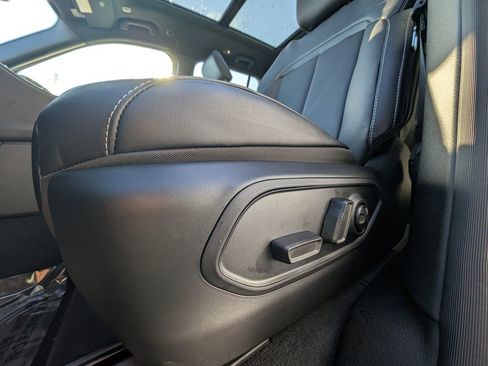 New 2026 Jeep Grand Cherokee Limited image 14