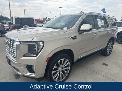 Used 2021 GMC Yukon Denali w/ Denali Premium Package AWD/4WD image 4