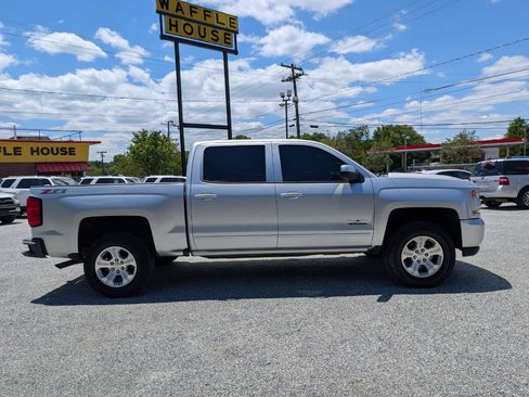 Used 2018 Chevrolet Silverado 1500 LT w/ Texas Edition AWD/4WD image 5