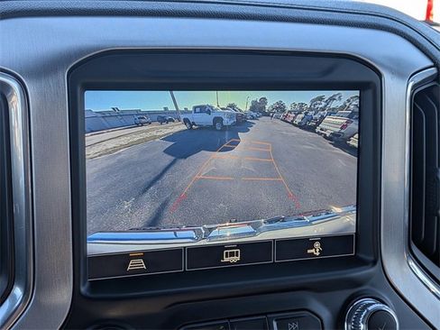 Used 2021 GMC Sierra 1500 SLT w/ SLT Premium Package image 21