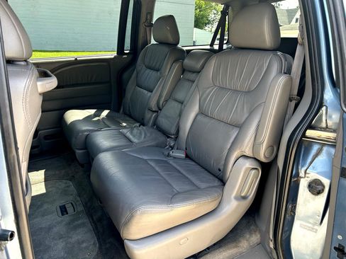 Used 2010 Honda Odyssey EX-L image 11