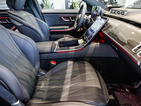 New 2026 Mercedes-Benz S 63 AMG S image 17