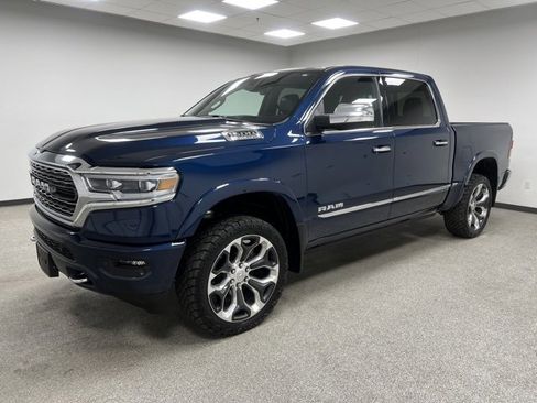 Used 2022 RAM 1500 Limited w/ Body-Colour Bumper Group image 6