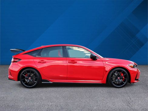 Certified 2024 Honda Civic Type R image 10