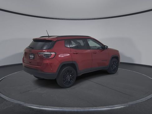 Certified 2025 Jeep Compass Latitude w/ Altitude Special Edition AWD/4WD image 17