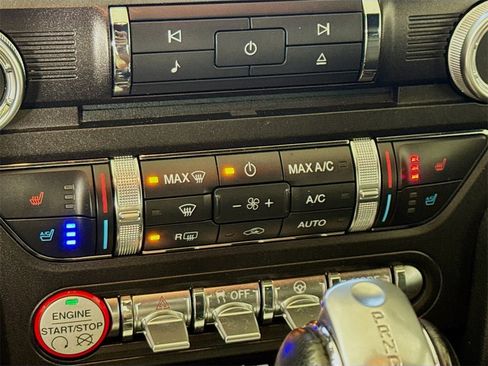 Used 2017 Ford Mustang Premium image 21