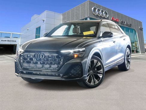 Used 2025 Audi Q8 Premium Plus w/ Premium Plus Package AWD/4WD image 1