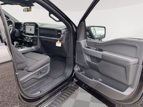 New 2026 Ford F150 XLT w/ Equipment Group 302A MID image 17