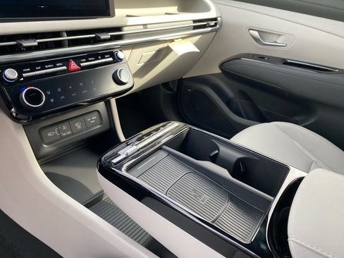 New 2026 Hyundai Tucson Limited FWD image 15