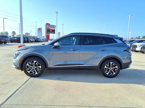 Used 2025 Kia Sportage EX w/ Premium Package FWD image 9