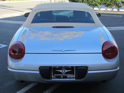 Used 2004 Ford Thunderbird Deluxe image 4