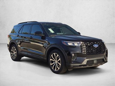 New 2026 Ford Explorer ST-Line w/ Premium Package image 5