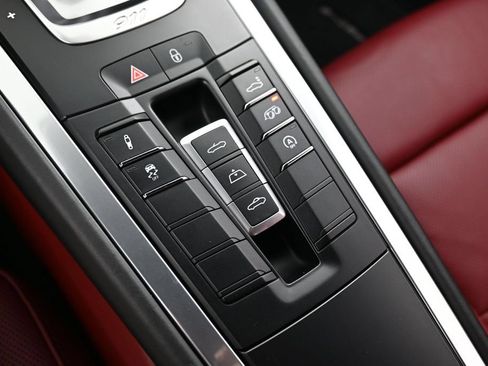 Certified 2017 Porsche 911 Carrera 4S AWD/4WD image 23