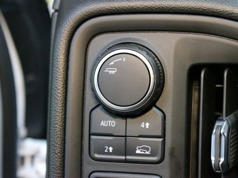 Used 2024 Chevrolet Silverado 1500 Custom w/ LPO, Dark Essentials Package AWD/4WD image 17