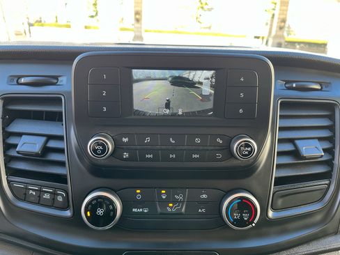 Used 2023 Ford Transit 350 XL image 22