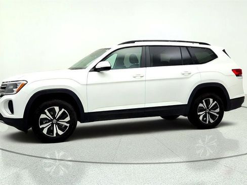 Used 2025 Volkswagen Atlas SE AWD/4WD image 8