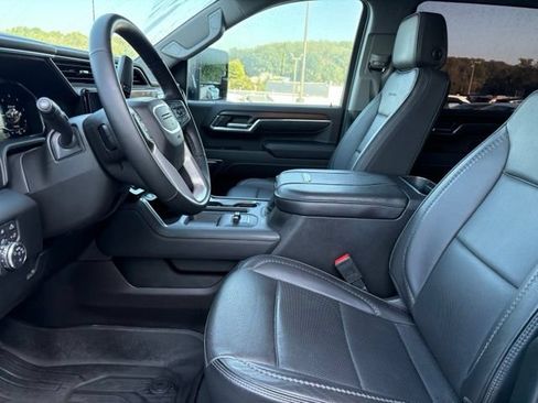 Used 2024 GMC Sierra 2500 Denali w/ Denali Reserve Package AWD/4WD image 11