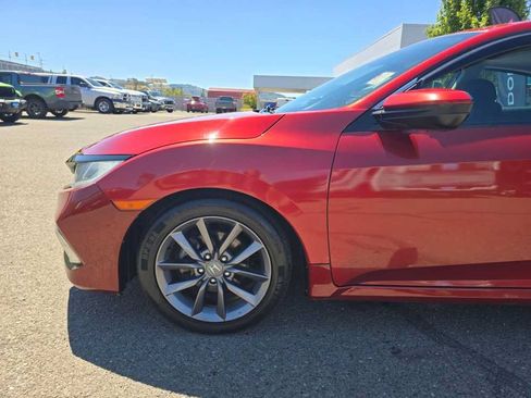 Used 2019 Honda Civic EX image 18