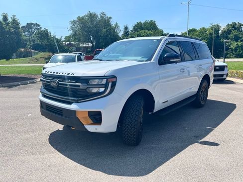 New 2026 Ford Expedition Tremor AWD/4WD image 3