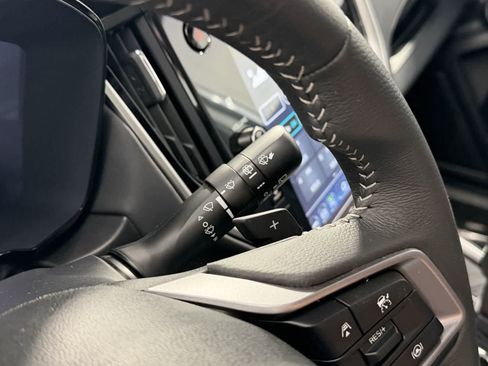 Used 2025 Subaru Outback Premium AWD/4WD image 19