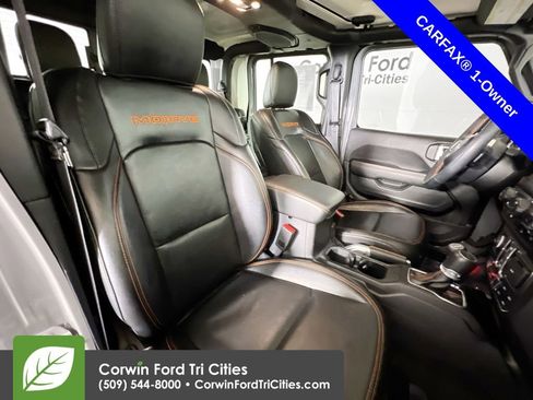 Used 2022 Jeep Gladiator Mojave w/ Cold Weather Group AWD/4WD image 16