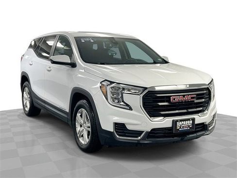 Certified 2024 GMC Terrain SLE image 1