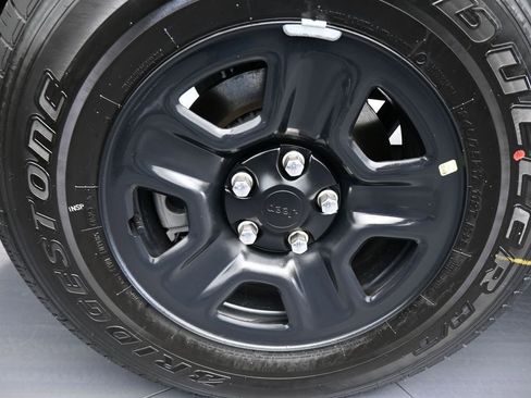 New 2026 Jeep Gladiator Sport image 35