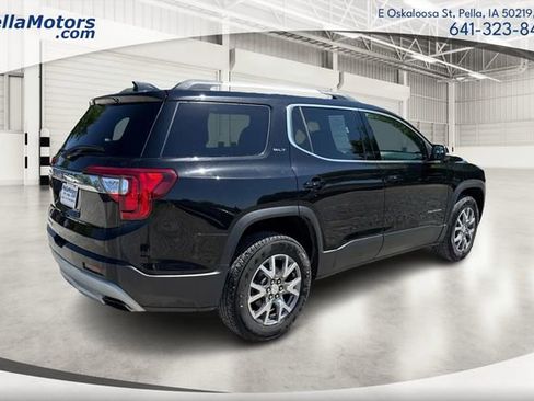 Used 2020 GMC Acadia SLT w/ Premium Package FWD image 3