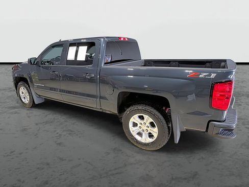 Used 2018 Chevrolet Silverado 1500 LT w/ All Star Edition image 2