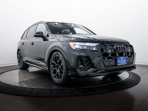 New 2026 Audi SQ7 Prestige image 2