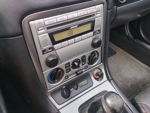 Used 2004 MAZDA MX-5 Miata MAZDASPEED w/ Grand Touring Pkg RWD image 23