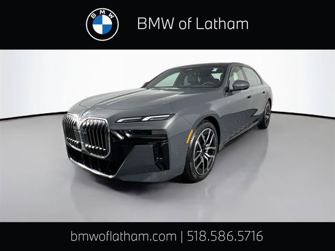 Used 2026 BMW 760i xDrive AWD/4WD image 1