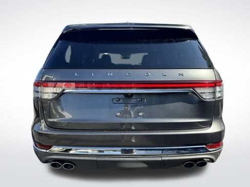 Used 2020 Lincoln Aviator Reserve w/ Equipment Group 202A image 5