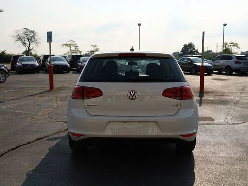 Used 2016 Volkswagen Golf SE image 6