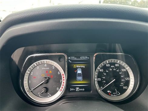 Certified 2017 Nissan Titan PRO-4X w/ Pro-4x Convenience Package image 15