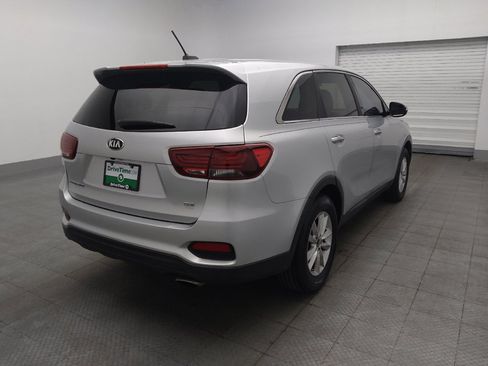 Used 2019 Kia Sorento L FWD image 9
