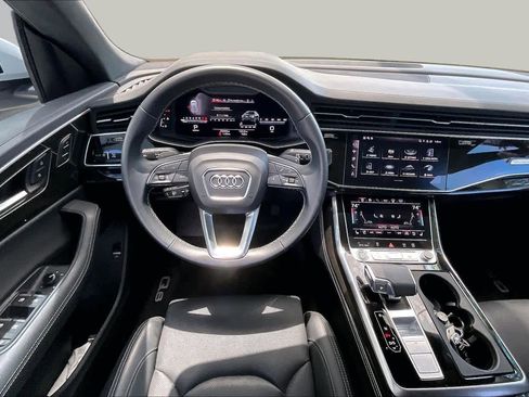 Used 2025 Audi Q8 Prestige AWD/4WD image 6