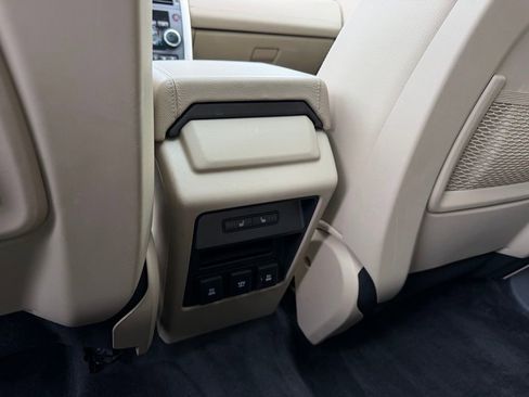 Used 2019 Land Rover Discovery Sport AWD/4WD image 25
