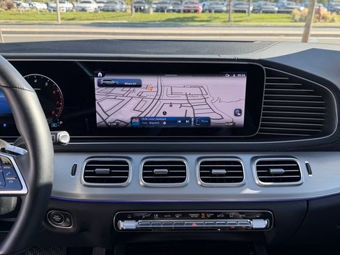 Certified 2026 Mercedes-Benz GLS 450 4MATIC image 25