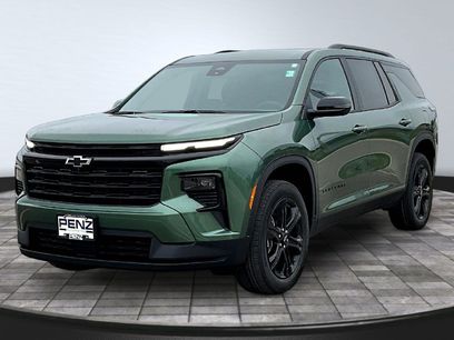 New 2027 Chevrolet Traverse LT w/ Midnight/Sport Edition
