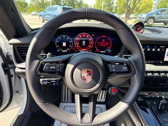 Used 2025 Porsche 911 Carrera RWD image 19