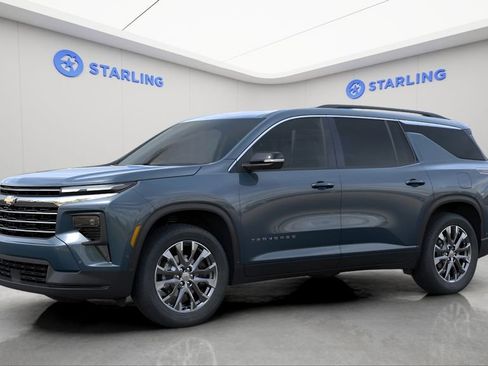 New 2026 Chevrolet Traverse LT w/ Enhanced Driving Package FWD image 2