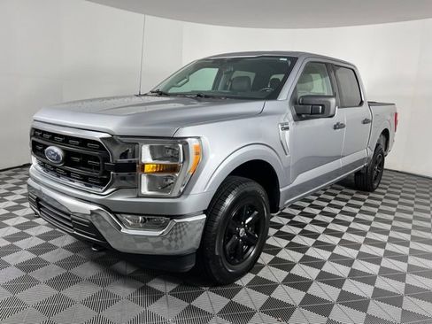 Used 2021 Ford F150 XLT w/ Equipment Group 301A Mid AWD/4WD image 6