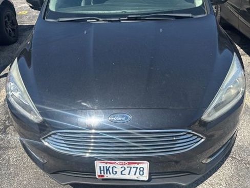Used 2015 Ford Focus Titanium w/ Titanium Cold Weather Package FWD image 2