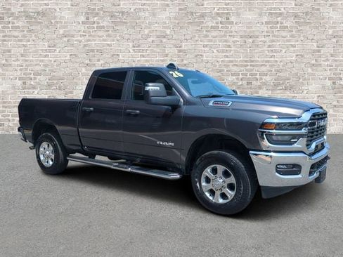 Used 2026 RAM 2500 Big Horn AWD/4WD image 1