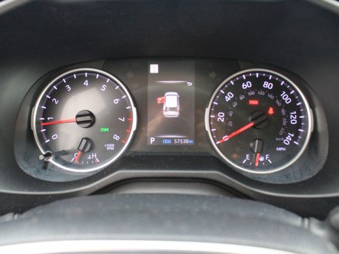 Used 2020 Toyota RAV4 XLE Premium AWD/4WD image 17