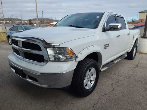 Used 2019 RAM 1500 Classic SLT image 7