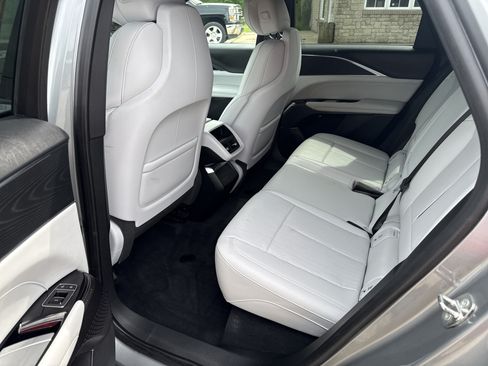 Used 2024 Cadillac Lyriq Luxury w/ LPO, Floor Liner Package AWD/4WD image 17