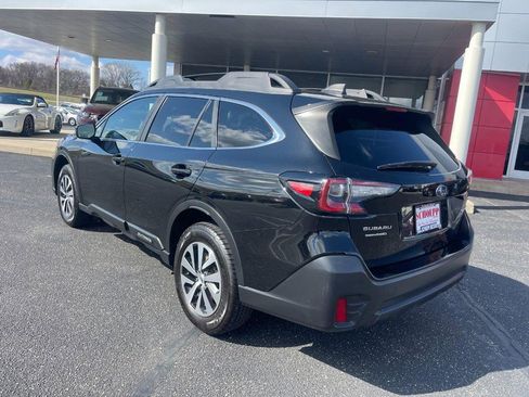 Used 2021 Subaru Outback Premium AWD/4WD image 4