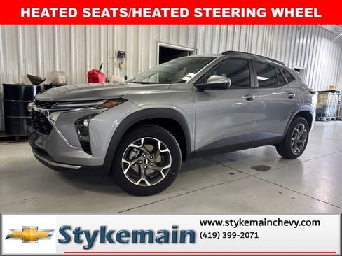 New 2026 Chevrolet Trax LT w/ Driver Confidence Package FWD image 1